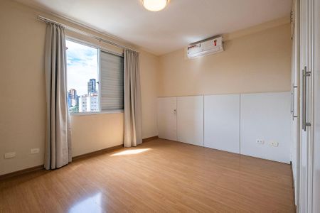 Apartamento para alugar com 165m², 4 quartos e 4 vagasSuíte