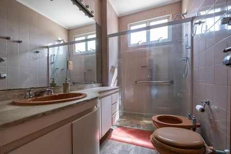 Apartamento para alugar com 165m², 4 quartos e 4 vagasBanheiro