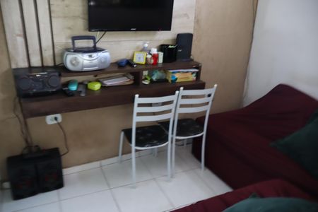 Sala de casa à venda com 3 quartos, 150m² em Fazenda da Juta, São Paulo