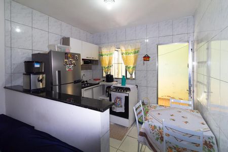 Cozinha de casa à venda com 3 quartos, 150m² em Fazenda da Juta, São Paulo