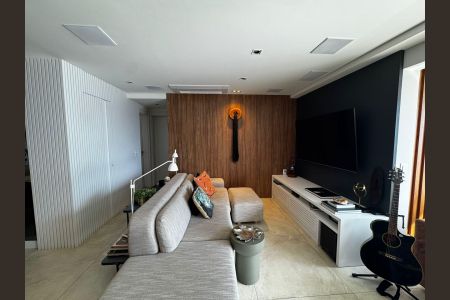 Apartamento à venda com 106m², 2 quartos e 2 vagas Apartamento à venda com 106m², 2 quartos e 2 vagasSala