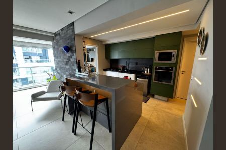 Apartamento à venda com 106m², 2 quartos e 2 vagas Apartamento à venda com 106m², 2 quartos e 2 vagasCozinha