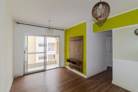 Sala de apartamento para alugar com 3 quartos, 64m² em Vila Ema, São Paulo