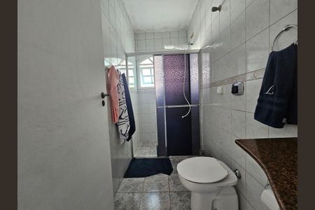 Casa à venda com 97m², 3 quartos e 2 vagasBanheiro
