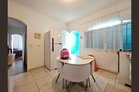 Casa à venda com 97m², 3 quartos e 2 vagasCozinha