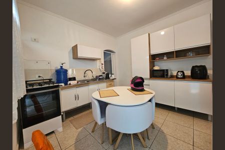 Casa à venda com 97m², 3 quartos e 2 vagasCozinha