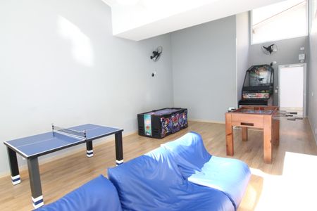 Apartamento para alugar com 48m², 2 quartos e 1 vagaÁrea comum - Sala de jogos