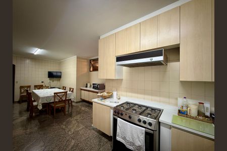 Apartamento à venda com 200m², 4 quartos e 3 vagasCozinha 