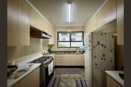 Apartamento à venda com 200m², 4 quartos e 3 vagasCozinha 