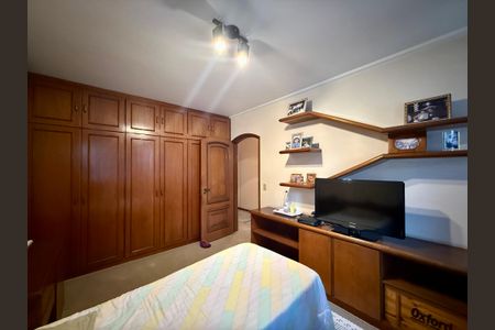 Apartamento à venda com 200m², 4 quartos e 3 vagasQuarto 4