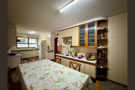 Apartamento à venda com 200m², 4 quartos e 3 vagasCozinha 