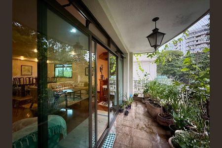 Apartamento à venda com 200m², 4 quartos e 3 vagasSacada