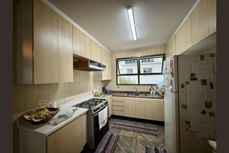 Apartamento à venda com 200m², 4 quartos e 3 vagasCozinha 