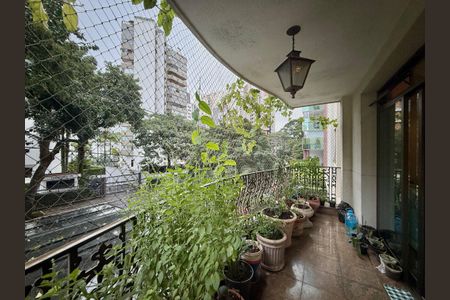 Apartamento à venda com 200m², 4 quartos e 3 vagasSacada