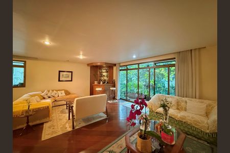 Apartamento à venda com 200m², 4 quartos e 3 vagasSala