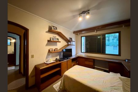 Apartamento à venda com 200m², 4 quartos e 3 vagasQuarto 4