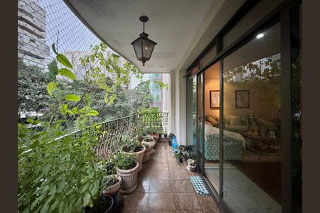 Apartamento à venda com 200m², 4 quartos e 3 vagasSacada