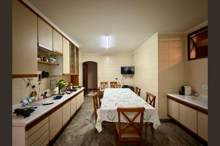 Apartamento à venda com 200m², 4 quartos e 3 vagasCozinha 