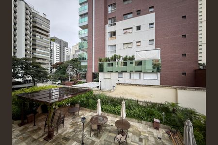 Apartamento à venda com 200m², 4 quartos e 3 vagasVista Suíte 2