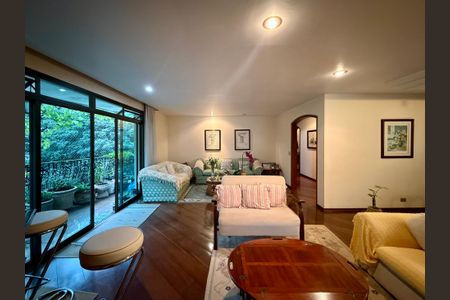 Apartamento à venda com 200m², 4 quartos e 3 vagasSala