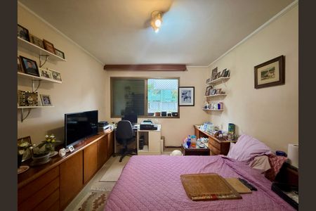 Apartamento à venda com 200m², 4 quartos e 3 vagasSuíte 2