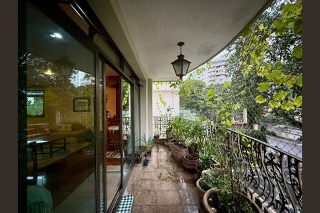 Apartamento à venda com 200m², 4 quartos e 3 vagasSacada