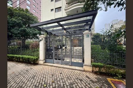 Apartamento à venda com 200m², 4 quartos e 3 vagasFachada 