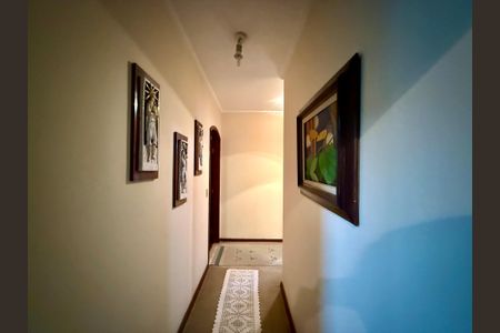 Apartamento à venda com 200m², 4 quartos e 3 vagasCorredor Quartos 