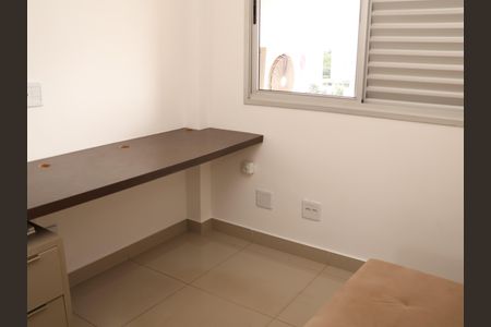 Apartamento para alugar com 75m², 2 quartos e 1 vagaQuarto 