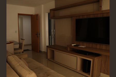Sala de TV de apartamento para alugar com 2 quartos, 75m² em Jardim Goiás, Goiânia