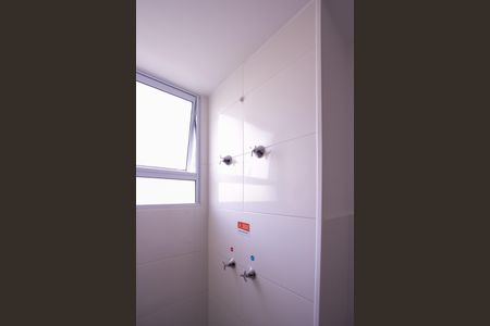 Apartamento para alugar com 60m², 2 quartos e 1 vaga Apartamento para alugar com 60m², 2 quartos e 1 vagaBanheiro da Suíte