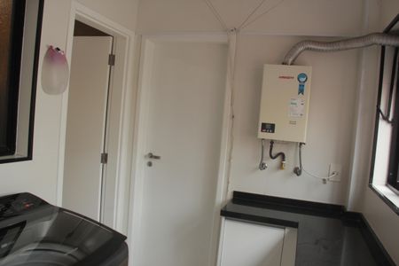 Apartamento para alugar com 120m², 3 quartos e 1 vagaÁrea de Serviço