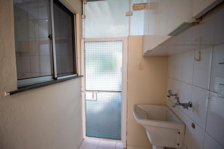 Casa de condomínio para alugar com 94m², 3 quartos e 2 vagas Casa de condomínio para alugar com 94m², 3 quartos e 2 vagasÁrea de Serviço