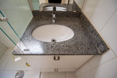 Casa de condomínio para alugar com 94m², 3 quartos e 2 vagas Casa de condomínio para alugar com 94m², 3 quartos e 2 vagasBanheiro da Suíte