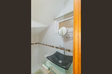 Casa de condomínio à venda com 122m², 3 quartos e 3 vagasLavabo