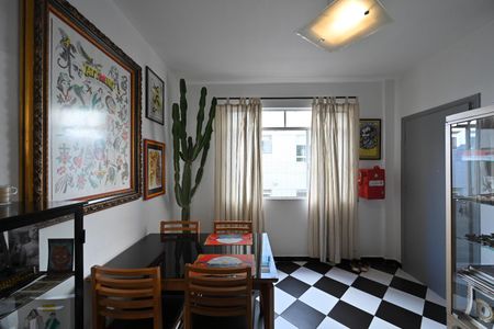 Apartamento à venda com 38m², 1 quarto e sem vagaSala
