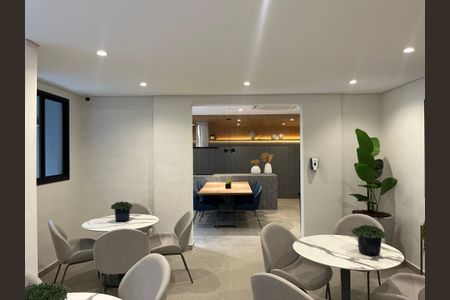 Apartamento para alugar com 31m², 1 quarto e sem vagaÁrea comum - Salão de festas