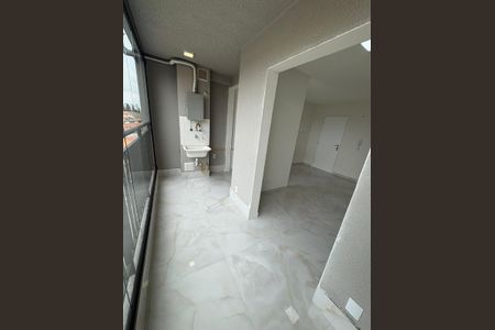 Apartamento para alugar com 55m², 2 quartos e 1 vaga Apartamento para alugar com 55m², 2 quartos e 1 vagaVaranda