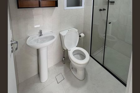 Apartamento para alugar com 55m², 2 quartos e 1 vaga Apartamento para alugar com 55m², 2 quartos e 1 vagaBanheiro