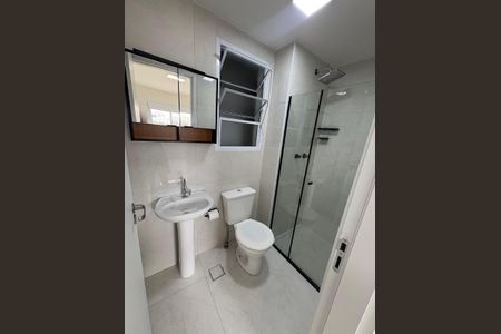 Apartamento para alugar com 55m², 2 quartos e 1 vaga Apartamento para alugar com 55m², 2 quartos e 1 vagaBanheiro