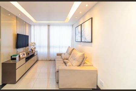 Apartamento à venda com 2 quartos, 65m² em Ipiranga, Belo Horizonte