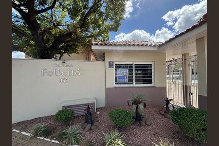 Casa de condomínio à venda com 115m², 2 quartos e 1 vagaFachada