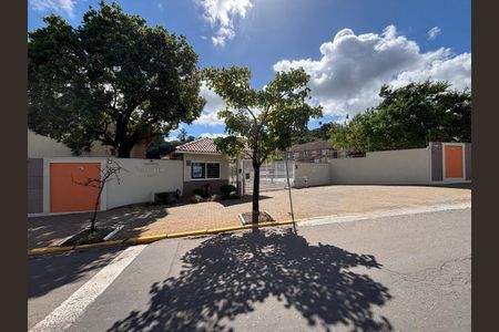 Casa de condomínio à venda com 115m², 2 quartos e 1 vagaFachada