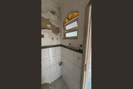 Casa para alugar com 326m², 3 quartos e 6 vagas Casa para alugar com 326m², 3 quartos e 6 vagasBanheiro