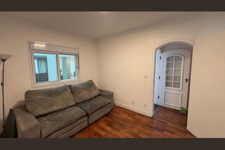 Casa para alugar com 326m², 3 quartos e 6 vagas Casa para alugar com 326m², 3 quartos e 6 vagasSuíte 3