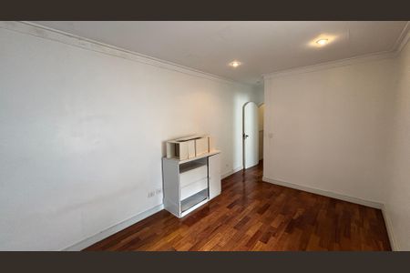 Casa para alugar com 326m², 3 quartos e 6 vagas Casa para alugar com 326m², 3 quartos e 6 vagasSuíte 2