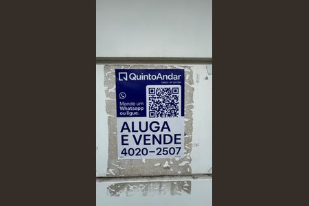Casa para alugar com 326m², 3 quartos e 6 vagas Casa para alugar com 326m², 3 quartos e 6 vagasFachada
