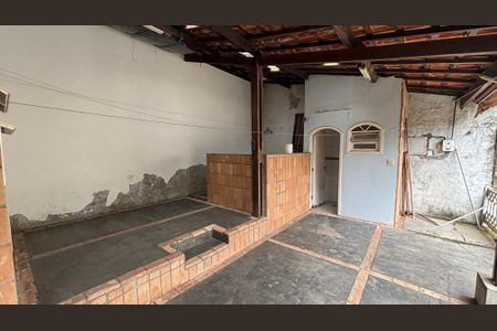 Casa para alugar com 326m², 3 quartos e 6 vagas Casa para alugar com 326m², 3 quartos e 6 vagasQuintal - Churrasqueira