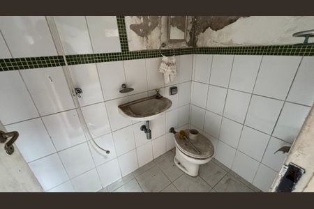 Casa para alugar com 326m², 3 quartos e 6 vagas Casa para alugar com 326m², 3 quartos e 6 vagasBanheiro