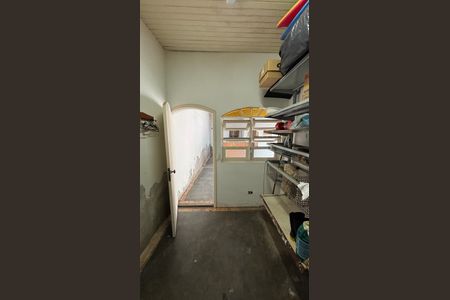 Casa para alugar com 326m², 3 quartos e 6 vagas Casa para alugar com 326m², 3 quartos e 6 vagasQuarto de Apoio